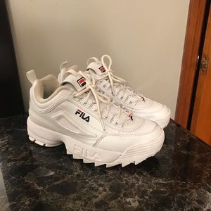 SOLD. FILA Disruptor ll (2)-